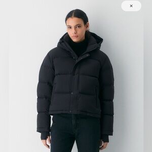 Aritzia Superpuff Shorty- cliMATTE